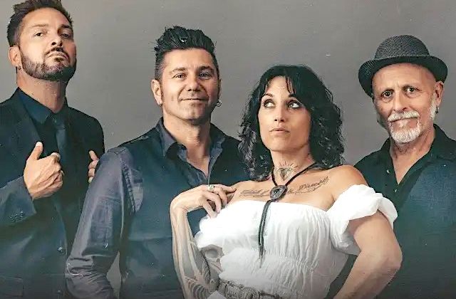 TOUT ROCK - Aqui New Year Festival à Mont-de-Marsan : chaud !